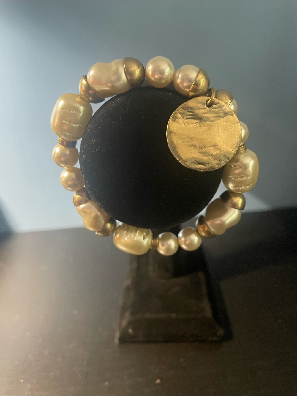 Gold Pearl Stretch Bracelet with Hammered Disc Charm